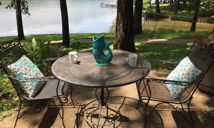 Jones Mills House | Tranquil Lake Front Retreat with Spa & Hot Tub Amenities