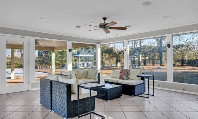 Columbus House | Quiet Comfort | Luxury | King Bed