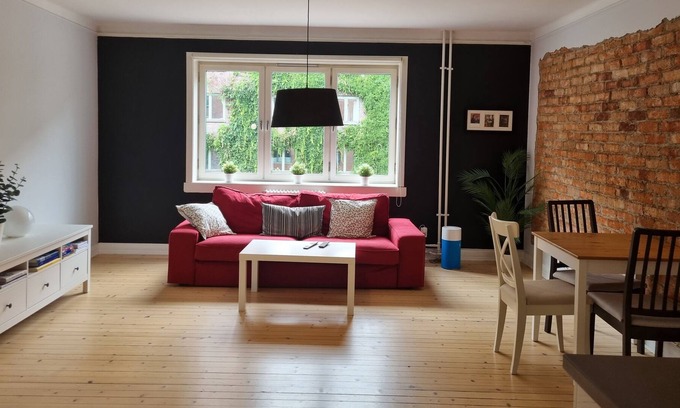 Grunerlokka Apartment | Peaceful Retreat with Breakfast and Family-Friendly Amenities