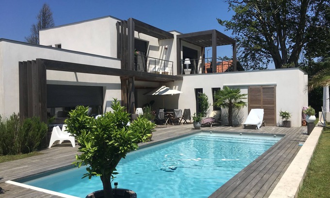 Biarritz House | Serene Villa Retreat with Heated Pool and Ocean Views