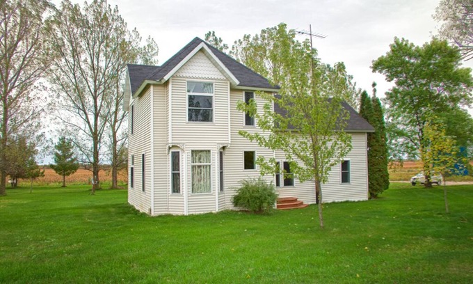 Wadena Other | Idyllic Countryside Retreat with Unique Farm Experience