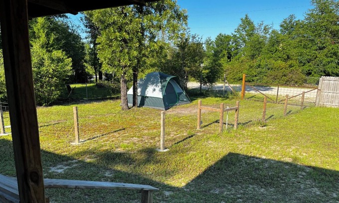 Youngstown RV Rental | Private Entrance RV Lot with Fenced Area for Families