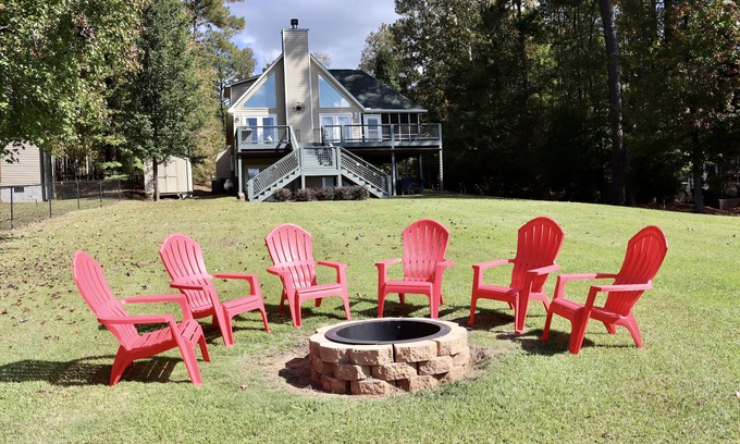 Hardwick House | Tranquil Cove Lakefront Retreat with Spa and Hot Tub
