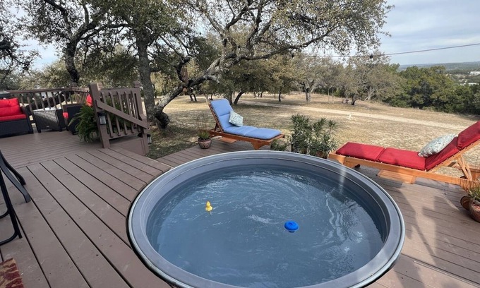 Oatmeal Cottage | Cozy 2 BR Cottage with Pool and Breathtaking Views