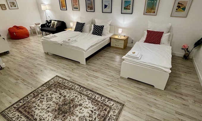 Langenfeld Apartment | Cozy Double Room with Kitchen in Prime Location
