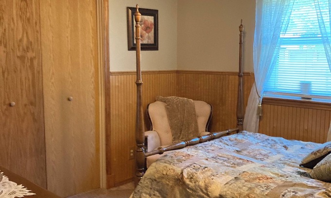 Russellville House | Serene Family Retreat Steps from Baseball Fields and Town