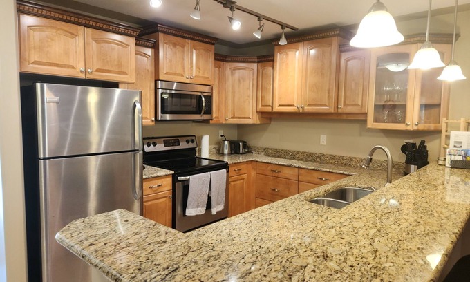 Ashton Creek Condo | Cozy Forest View Condo at Mabel Lake - Pet Friendly Retreat