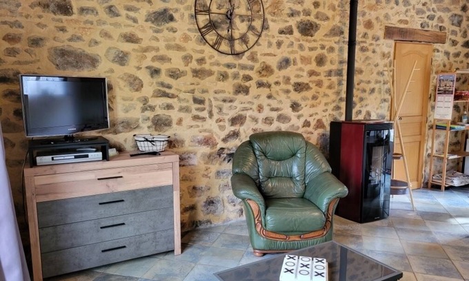 Saint-Martial-de-Nabirat House | Peaceful Stay Near Domme and Sarlat with Family Amenities