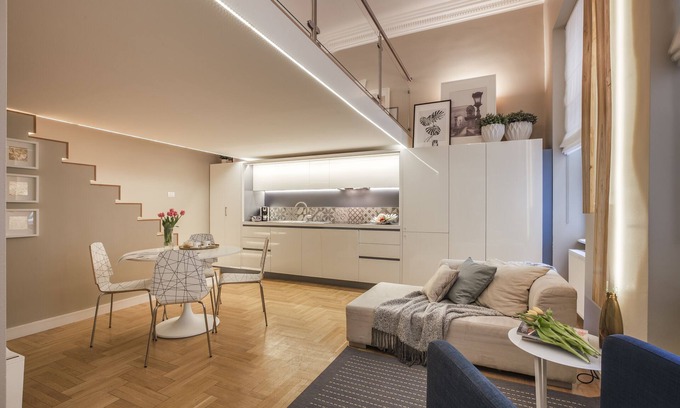 Inner City Budapest Apartment | Elegant Historic Palace Dreher in Vibrant Pedestrian Area