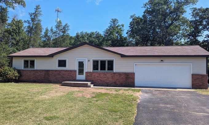 Indian River House | Peaceful Retreat Near Trails and Parks with Family Amenities