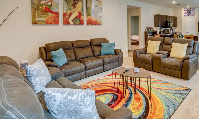 Manor House | Quiet Home w/ Fenced Yard - 16 Mi to UT Austin!