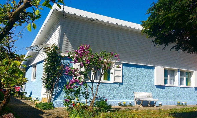 Annecy-le-Vieux House | Tranquil Retreat with Garden, Steps from Lake and Shops