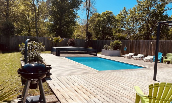 Grayan-Et-L'Hopital Villa | Relaxing Retreat with Heated Pool Near Soulac/Montalivet