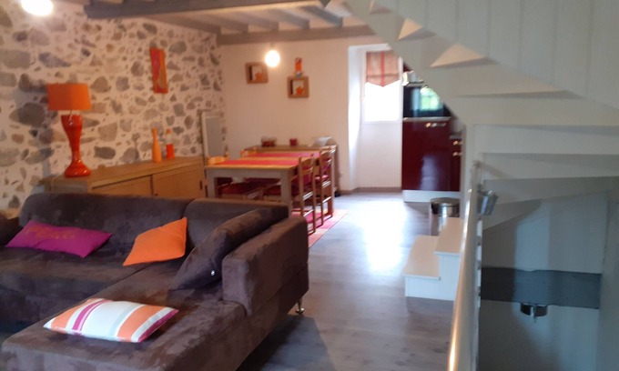 Osse-en-Aspe House | Tranquil Retreat: Guest Rated 10/10 with Family-Friendly Amenities