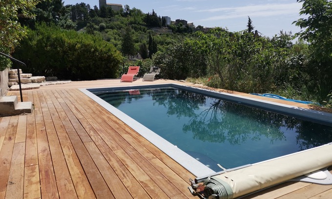 Reillanne House | Serene Retreat with Pool and Breathtaking Luberon Views