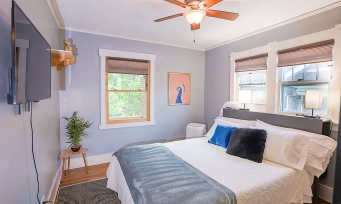 Hale House | Charming Vintage Retreat Near Hospital & Dining - Top Rated 10/10