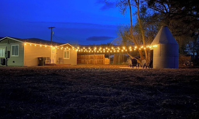 Benton City House | Serene Getaway with Pool and Ocean View Near Attractions
