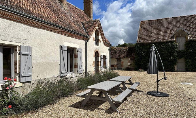 Fontaines-en-Sologne House | Peaceful Retreat Near Loire Castles & Beauval Zoo, Rated 10/10
