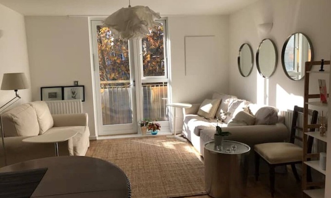 Hoxton Apartment | Modern 2-Bed Flat in Central London, near Old Street