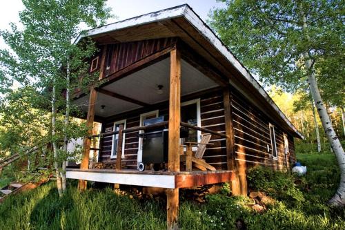 Clark House | Quiet Mountain Cabin with Barbecue near Steamboat Springs in Colorado