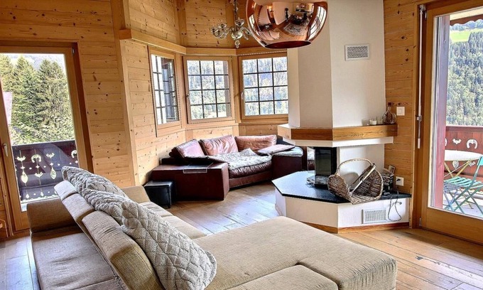 Champery Apartment | Quiet, near the village and the free shuttle stop for the cableway, 3 bedrooms, wifi and parking spa