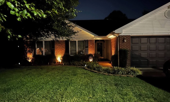 Owensboro House | Pet-Friendly Escape with Fire Pit and Private Backyard