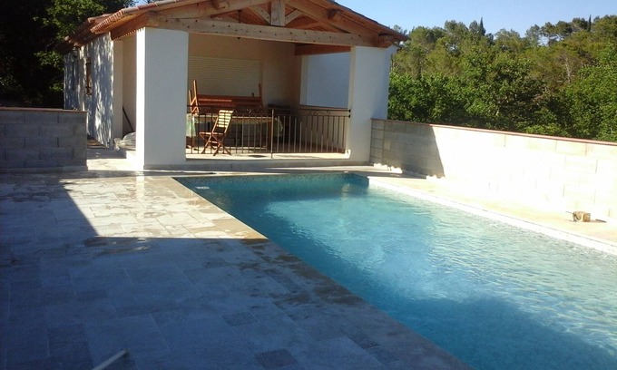Saint-Paul-en-Foret Villa | Serene Retreat with Pool for 6 and Lake Views
