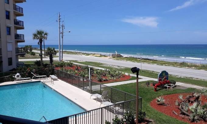 Ormond-by-the-Sea Condo | Serene Oceanfront Condo: 2 Bed, Steps to the Beach