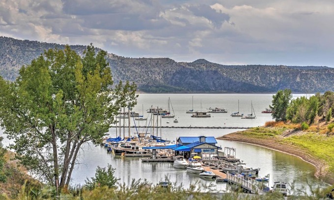Pagosa Springs House | Serene Pagosa Springs Cabin with Lake and Mountain Views