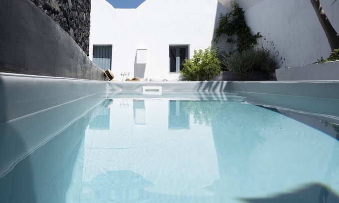 Fira Villa | Central Fira Retreat with Pool and Spa – 10/10 Guest Rated