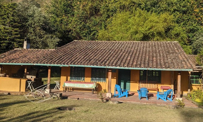 Ibarra House | Serene Country Getaway with Family and Pet-Friendly Amenities