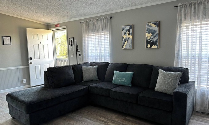 Gainesville House | Serene Retreat in the Country with Breakfast & Family Amenities
