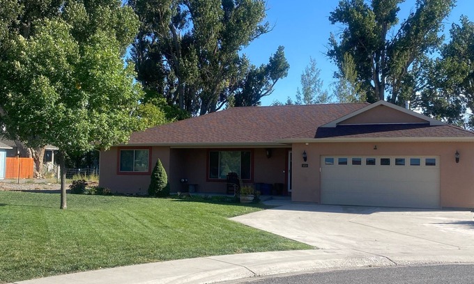 Montrose House | Peaceful Ranch Retreat Near Montrose Attractions, Rated 9.6/10