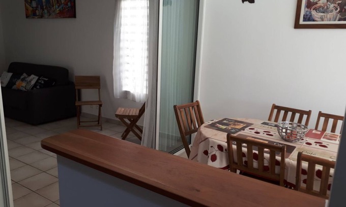 Dampierre Apartment | Tranquil Residence with Pool & Family-Friendly Amenities