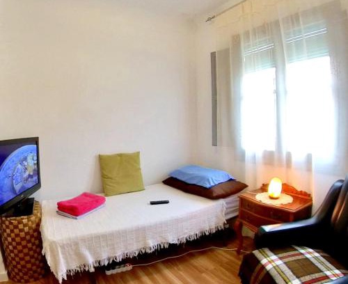 Punta Prima Apartment | Serene Stay in Alicante with Pool and SmartTV Access