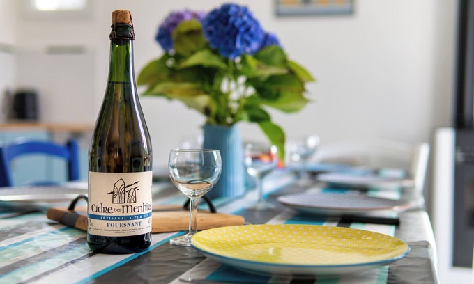 Benodet House | Cozy Retreat Steps from the Beach with Ocean View & Spa