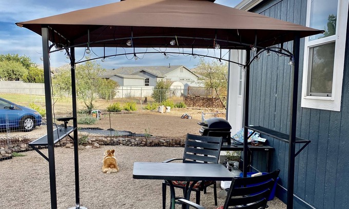 Camp Verde Bed & Breakfast | Tranquil Master Bedroom with Private Bath in Verde Valley