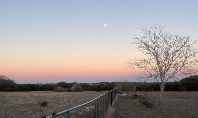 Lometa RV Rental | Tranquil Nature Retreat with Open Skies in TX Hill Country