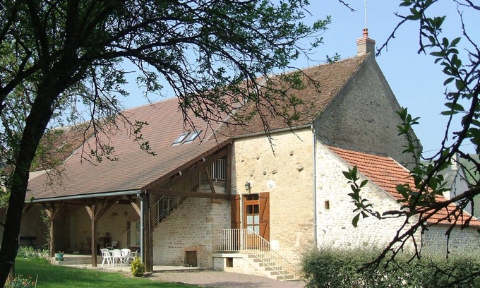 Sainte-Marie Cottage | Tranquil Retreat in a Picturesque Country Village