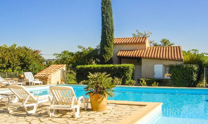 Ferrals-les-Corbieres Villa | Relaxing 4-Star Villa with Pool in Scenic Vineyard Retreat