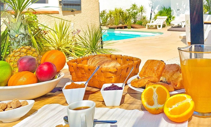 Carry-le-Rouet Villa | Serene Villa with Pool & Private Garden, 10/10 Rated Stay