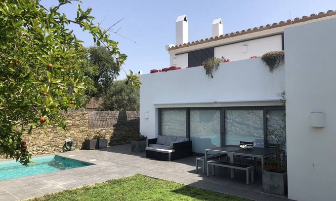 Cadaques House | Tranquil Villa with Pool, Ocean View & Spa Near the Sea