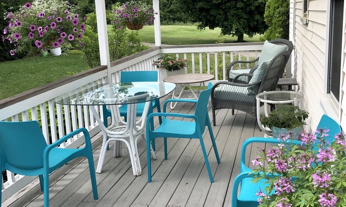 South Eliot House | Serene Water Views and Pet-Friendly Comfort Near Town