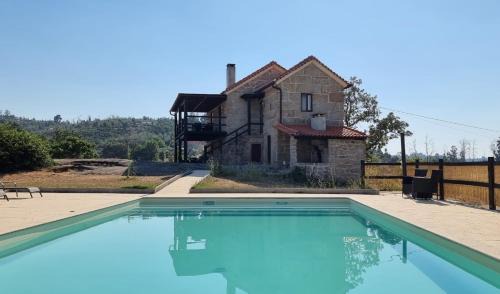 Oliveira do Hospital Apartment | Tranquil Quinta da Adarnela with Pool and Ocean Views