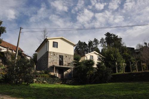 Oliveira do Hospital House | Discover Quinta da Encavalada: 4-Star Oceanfront Retreat