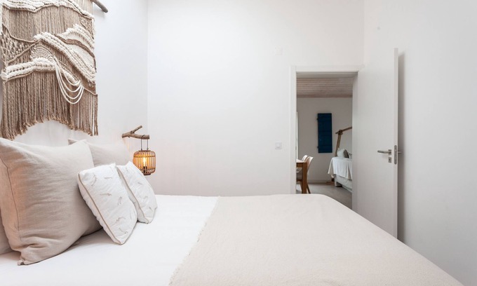 Tavira Villa | Tranquil Quinta da Janela Azul with Oceanfront Amenities