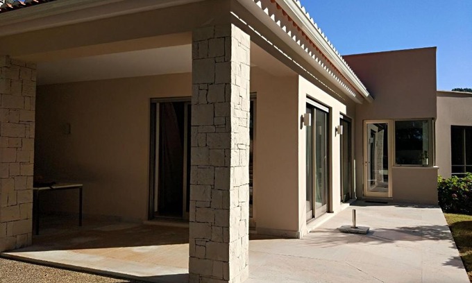 Aguas Belas House | Discover Quinta da Martinela Ferreira Do Zêzere Retreat