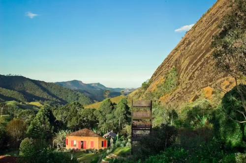 Mirantao House | Relax at Quinta da Prata: 4-Star Stay with Pool & Hot Tub