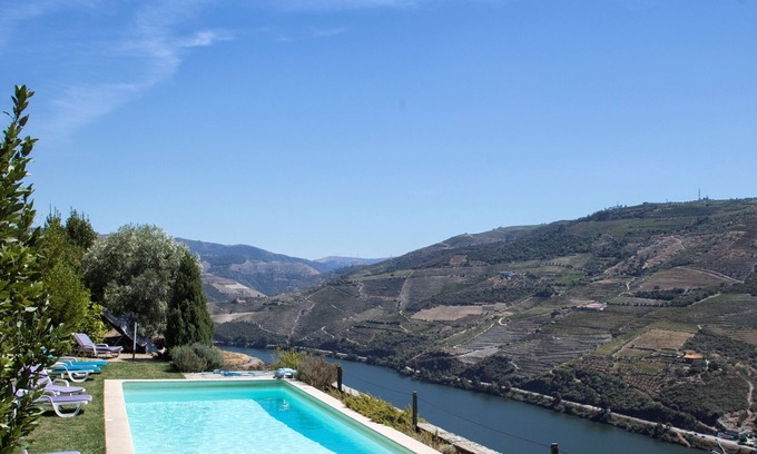 Bomfim House | Experience Quinta da Veiga: 4-Star Relaxation & Wellness