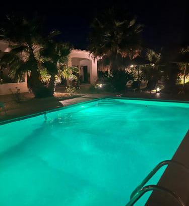 Nora Bed & Breakfast | Cozy Quinta das Amendoeiras B&B with Ocean View Pool